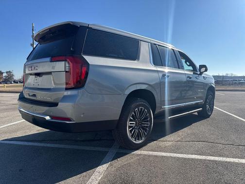 2026 GMC Yukon XL 4WD Elevation