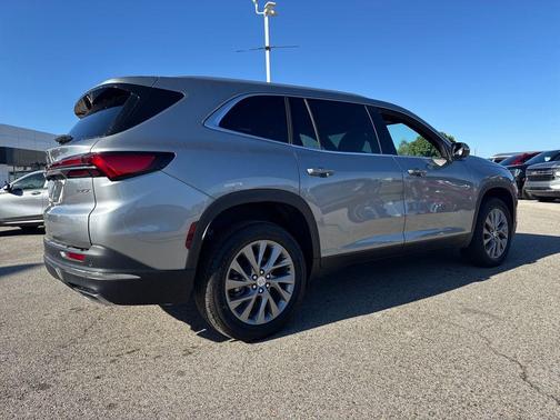 2025 Buick Enclave Preferred FWD