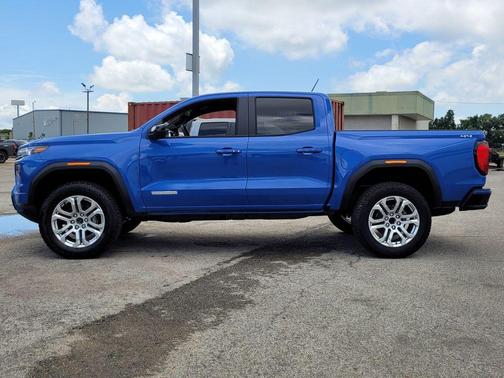 2025 GMC Canyon Elevation