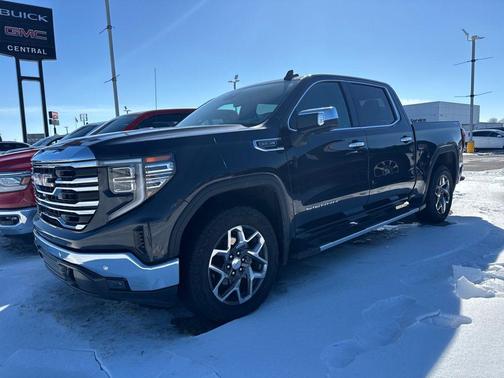 2024 GMC Sierra 1500 SLT