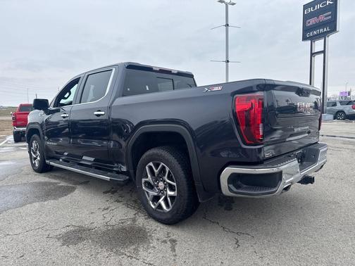 2024 GMC Sierra 1500 SLT