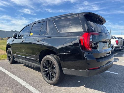 Onyx Black 2025 GMC Yukon 4WD Elevation