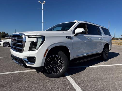 Summit White 2026 GMC Yukon XL 4WD Elevation