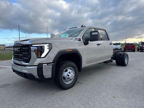 2026 GMC Sierra 3500 Base