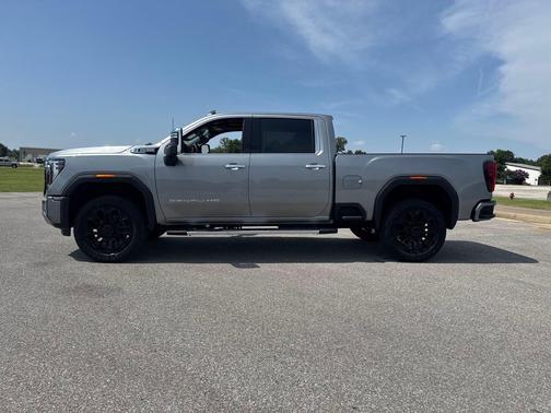 2025 GMC Sierra 2500 Denali