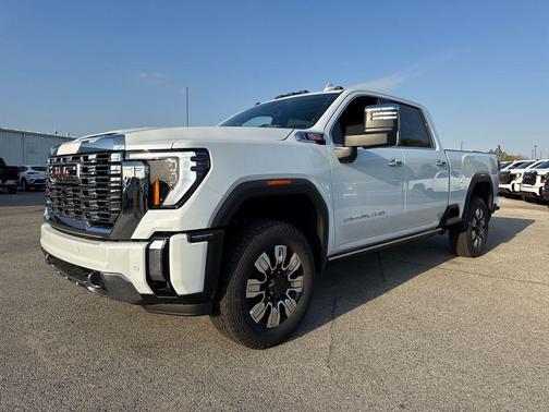 Glacier White Tricoat 2026 GMC Sierra 2500 Denali