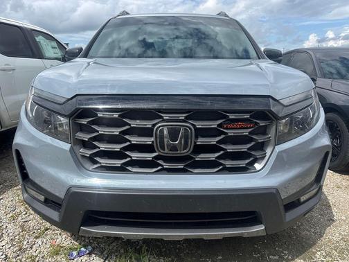 Sonic Gray Pearl 2024 Honda Passport AWD TrailSport