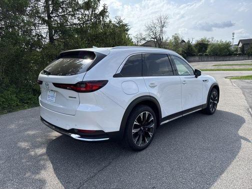 2024 Mazda CX-90 PHEV Premium Plus