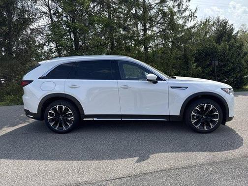2024 Mazda CX-90 PHEV Premium Plus
