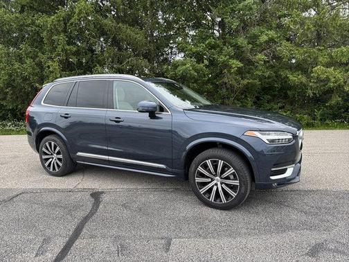 Denim Blue Metallic 2023 Volvo XC90 B6 Plus 7-Seater