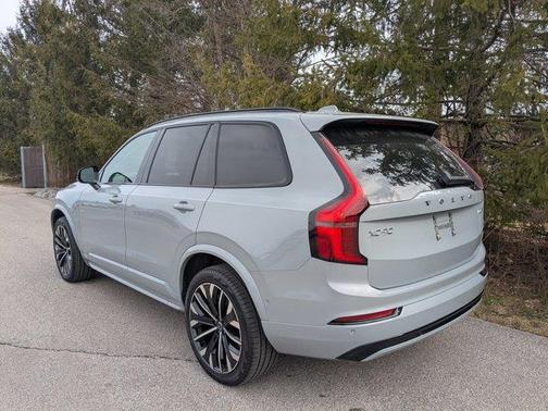 2026 Volvo XC90 B6 Ultra Dark Theme 7-Seater