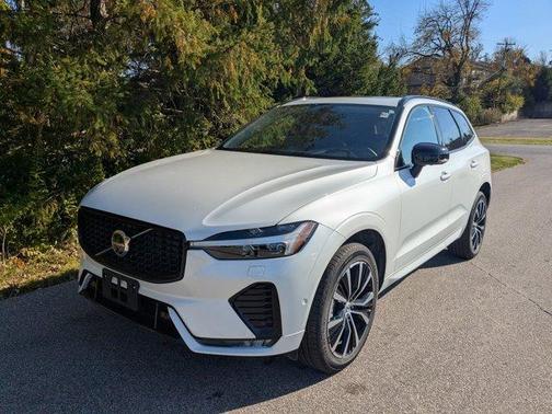 2025 Volvo XC60 B5 Plus