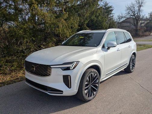 2026 Volvo XC90 B6 Plus 7-Seater