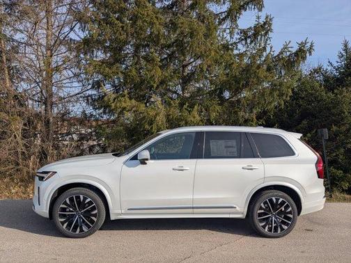 2026 Volvo XC90 B6 Plus 7-Seater