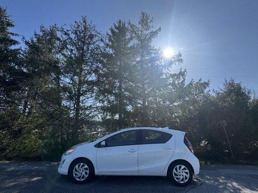 2015 Toyota Prius c Two