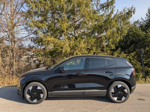 2025 Volvo EX30 Twin Motor Plus