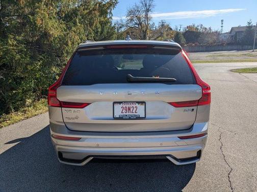 2025 Volvo XC60 B5 Plus