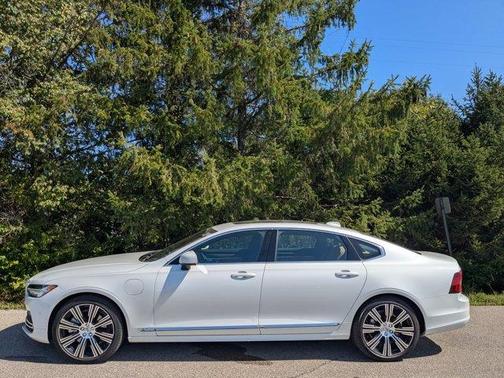 2023 Volvo S90 Recharge Plug-In Hybrid T8 Ultimate