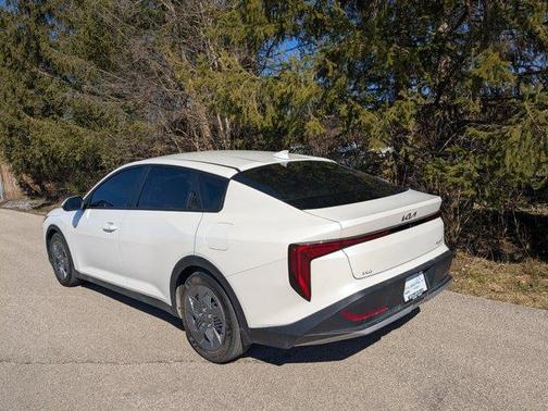 2025 Kia K4 LX