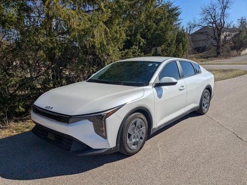 2025 Kia K4 LX