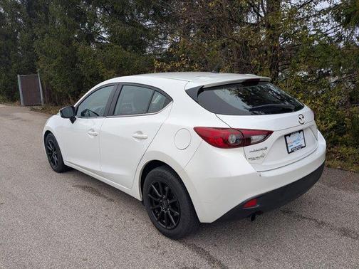 2016 Mazda Mazda3 i Sport