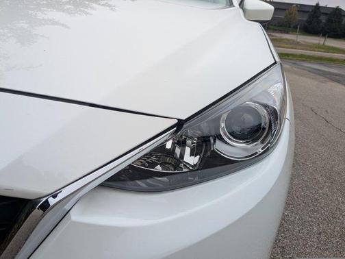 2016 Mazda Mazda3 i Sport