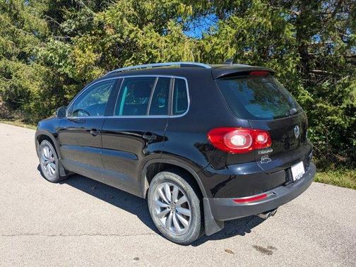 2011 Volkswagen Tiguan SE