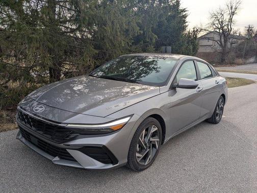 2025 Hyundai ELANTRA HEV Limited