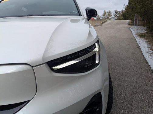 2024 Volvo C40 Recharge Pure Electric Twin Ultimate