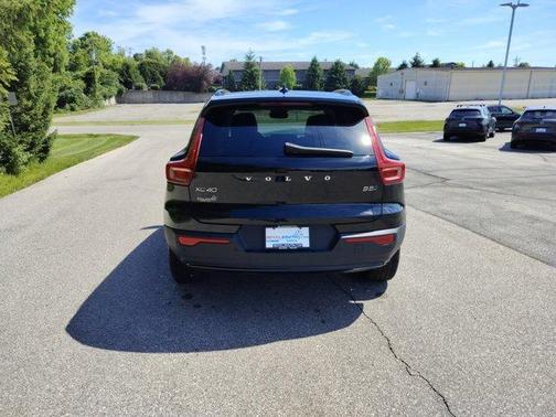 Black 2025 Volvo XC40 B5 Plus Dark Theme