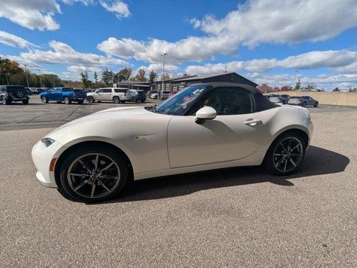 2016 Mazda MX-5 Miata Grand Touring