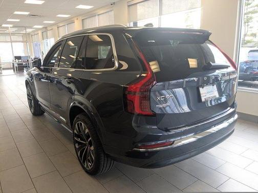 2026 Volvo XC90 B6 Ultra 6-Seater