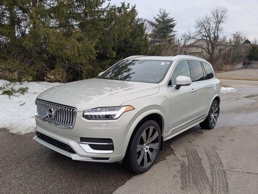 2022 Volvo XC90 Recharge Plug-In Hybrid INSCRIPTION