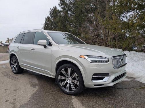 2022 Volvo XC90 Recharge Plug-In Hybrid INSCRIPTION