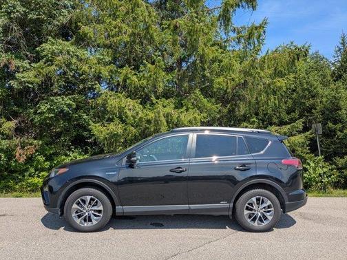 2018 Toyota RAV4 Hybrid XLE