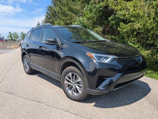 2018 Toyota RAV4 Hybrid XLE