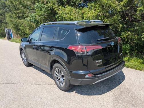2018 Toyota RAV4 Hybrid XLE