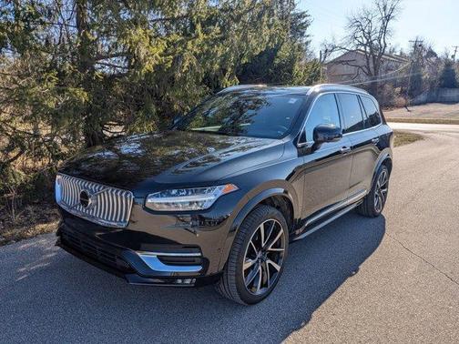 2024 Volvo XC90 B6 Plus Bright Theme 7-Seater