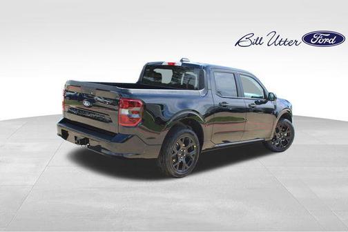 Shadow Black 2026 Ford Maverick Lobo Standard