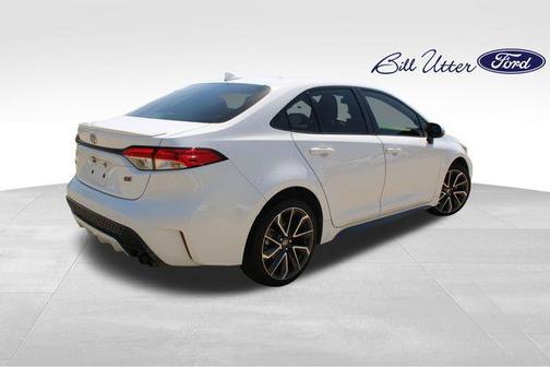 Super White 2021 Toyota Corolla SE