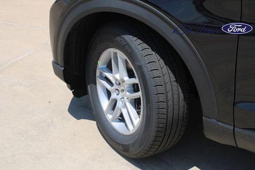AGATE BLACK METALLIC 2026 Ford Explorer Active