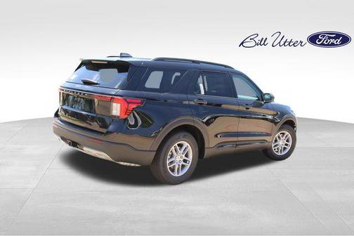 AGATE BLACK METALLIC 2026 Ford Explorer Active