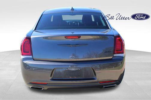 2023 Chrysler 300 Touring