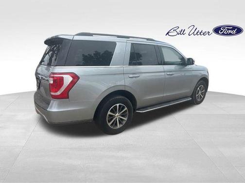 ICONIC SILVER METALLIC 2021 Ford Expedition XLT