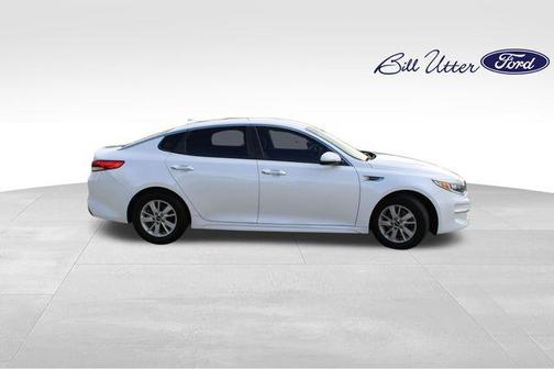 Snow White Pearl 2018 Kia Optima LX