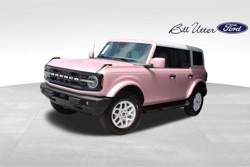 Oxford White 2026 Ford Bronco Outer Banks