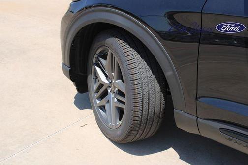 AGATE BLACK METALLIC 2026 Ford Explorer ST