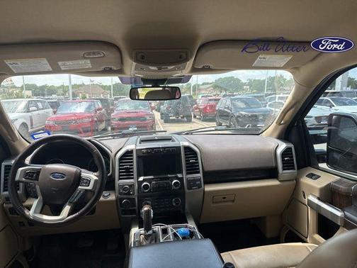 WHITE PLATINUM MET TRI-COAT 2019 Ford F-150 Lariat