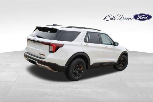 Star White Metallic Tri-Coat 2026 Ford Explorer Tremor