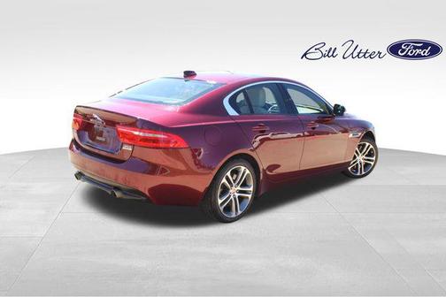 2017 Jaguar XE 35t Premium